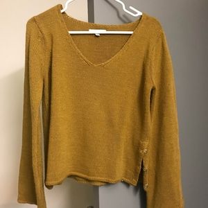v neck, wide arm sweater
